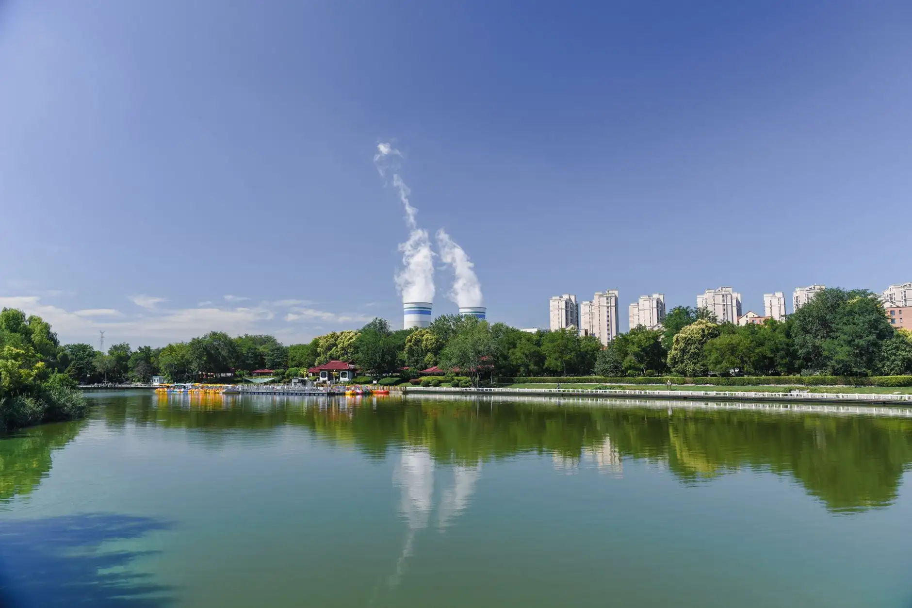 2025年成都幼儿教育新政策解读：双语艺术课程如何落地实施