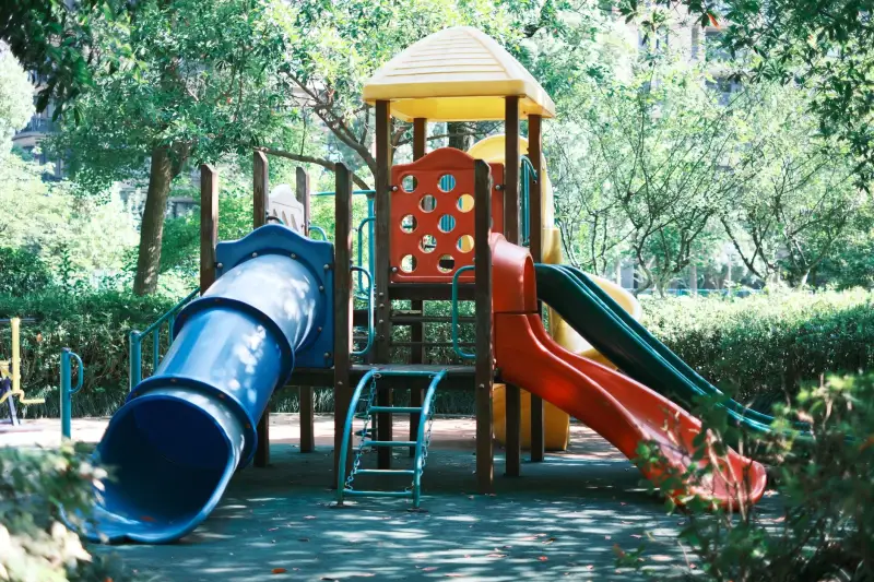 幼儿教育中的双语教学实践——以成都妈妈爱幼儿园课程设计为例