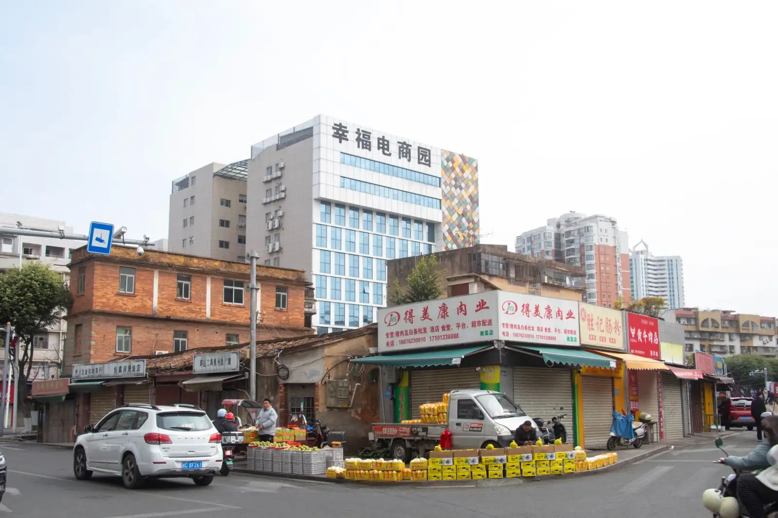 2025年成都幼儿教育新规解读：双语教学与艺术启蒙的融合趋势