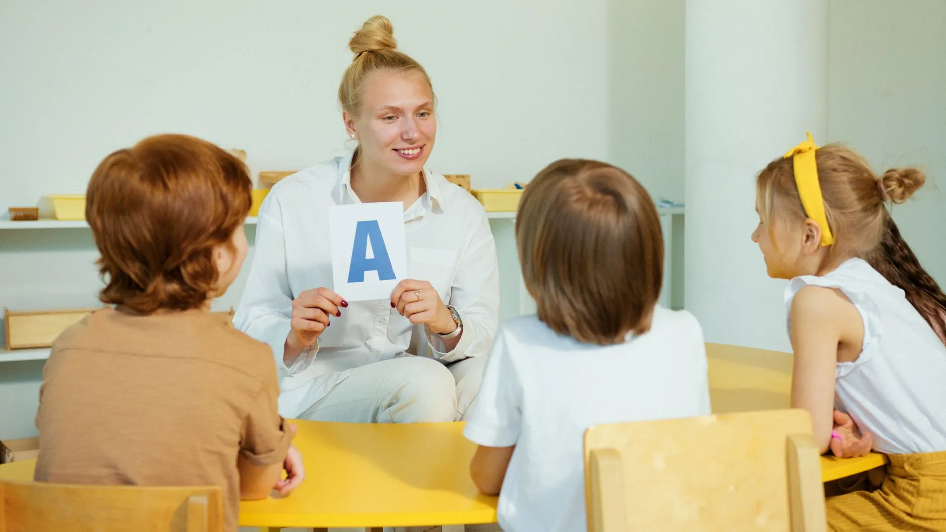成都妈妈爱幼儿园双语艺术课程体系与教学优势解析